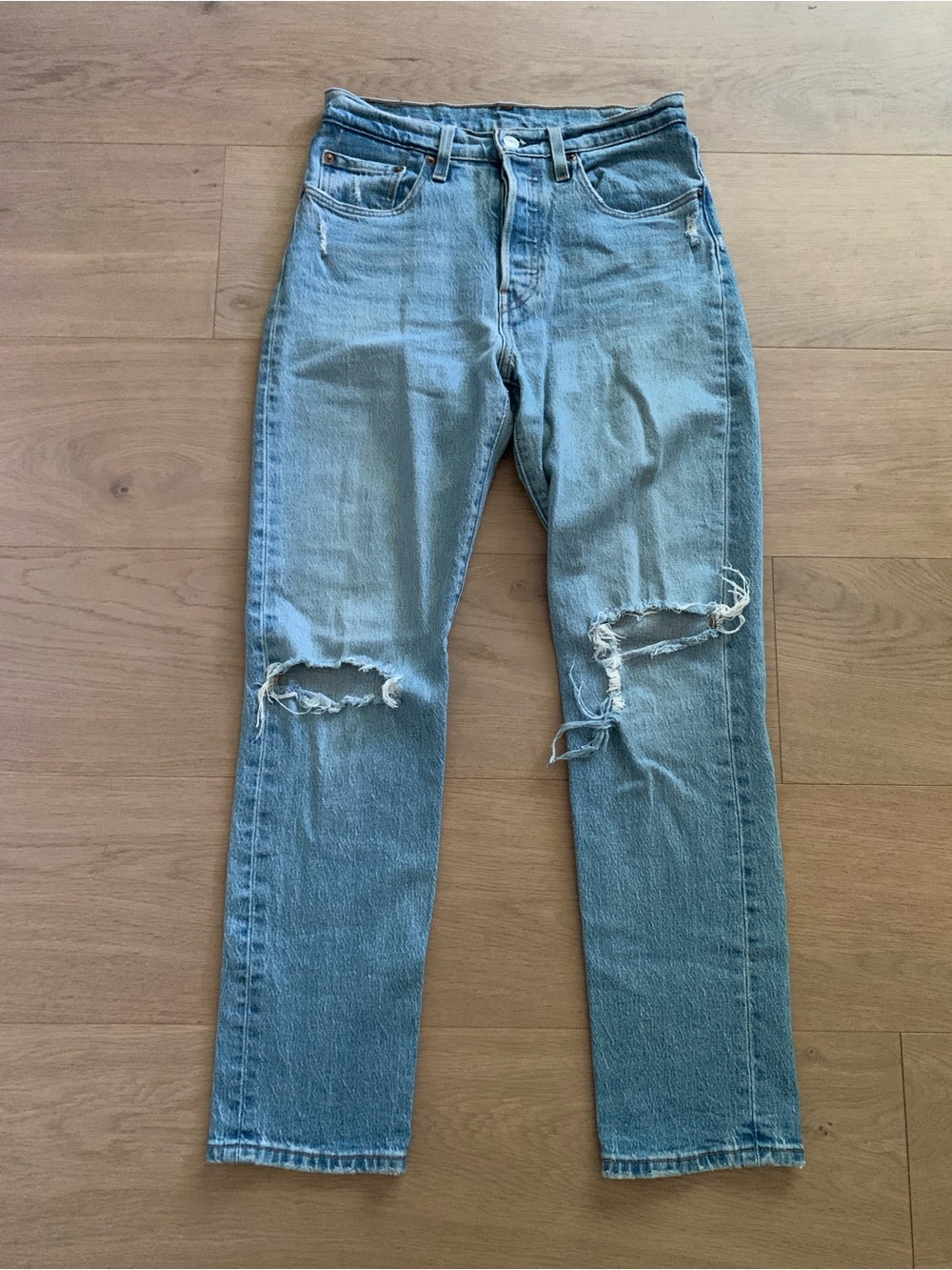 Vintage Levi’s 501 Women’s 26x30 High Waist Straight Leg Distressed Jeans
